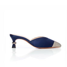 Load image into Gallery viewer, THE RING