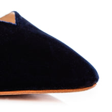 Load image into Gallery viewer, VENNY