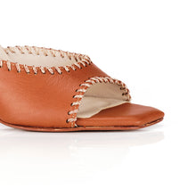 Load image into Gallery viewer, VICKY